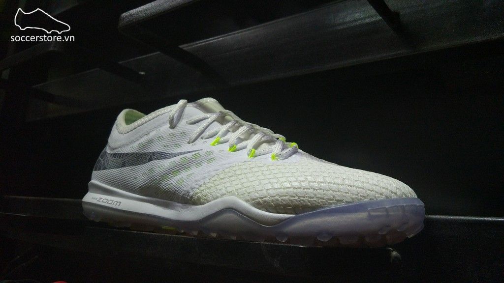 kids jordan football cleats